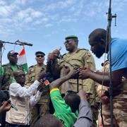 Anhängare till militärjuntan håller regelbundet manifestationer i huvudstaden Niamey.