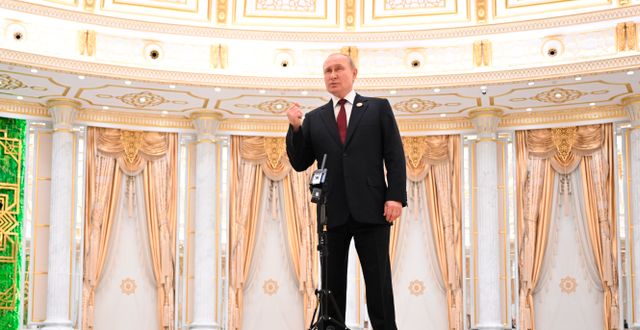 Putin.  Dmitry Azarov / AP