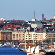 Upptäck Stockholms alla sommarnöjen – och bo bekvämt mitt i city.