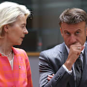 Emmanuel Macron och Ursula von der Leyen.