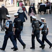 Arkivbild: Tysk polis patrullerar i Köln