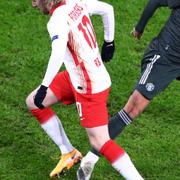 Emil Forsberg med bollen. 