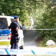 Polisen på plats i Tensta 7 augusti där en man sköts ihjäl.