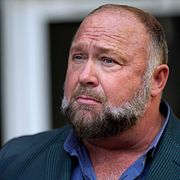 Arkivbild av konspirationsteoretikern Alex Jones.