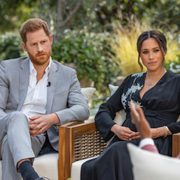 Prins Harry och Meghan Markle i den uppmärksammade intervjun med Oprah Winfrey/löpsedlar och magasin efter prins Philips död.