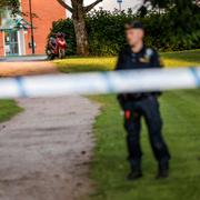 Polis på plats vid Mellringeskolan .