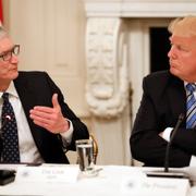 Apples vd Tim Cook och USA:s president Donald Trump i Vita huset, 19 juni 2017.