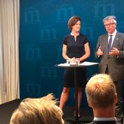 Moderaternas partiledare Anna Kinberg Batra (M) och försvarspolitiske talespersonen Hans Wallmark håller pressträff om Moderaternas prioriteringar för försvaret.