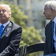 President Donald Trump och USA:s justitieminister Jeff Sessions. 