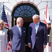 Kungaparet och paret Trump.