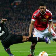 Liverpool s Nathaniel Clyne och Manchester United s Marcus Rashford under torsdagens match