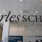 Charles Schwab har stigigt med 5 procent på börsen i år. 