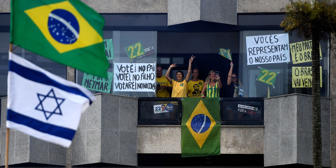Anhängare till Bolsonaro i Rio de Janeiro, 24 oktober.
