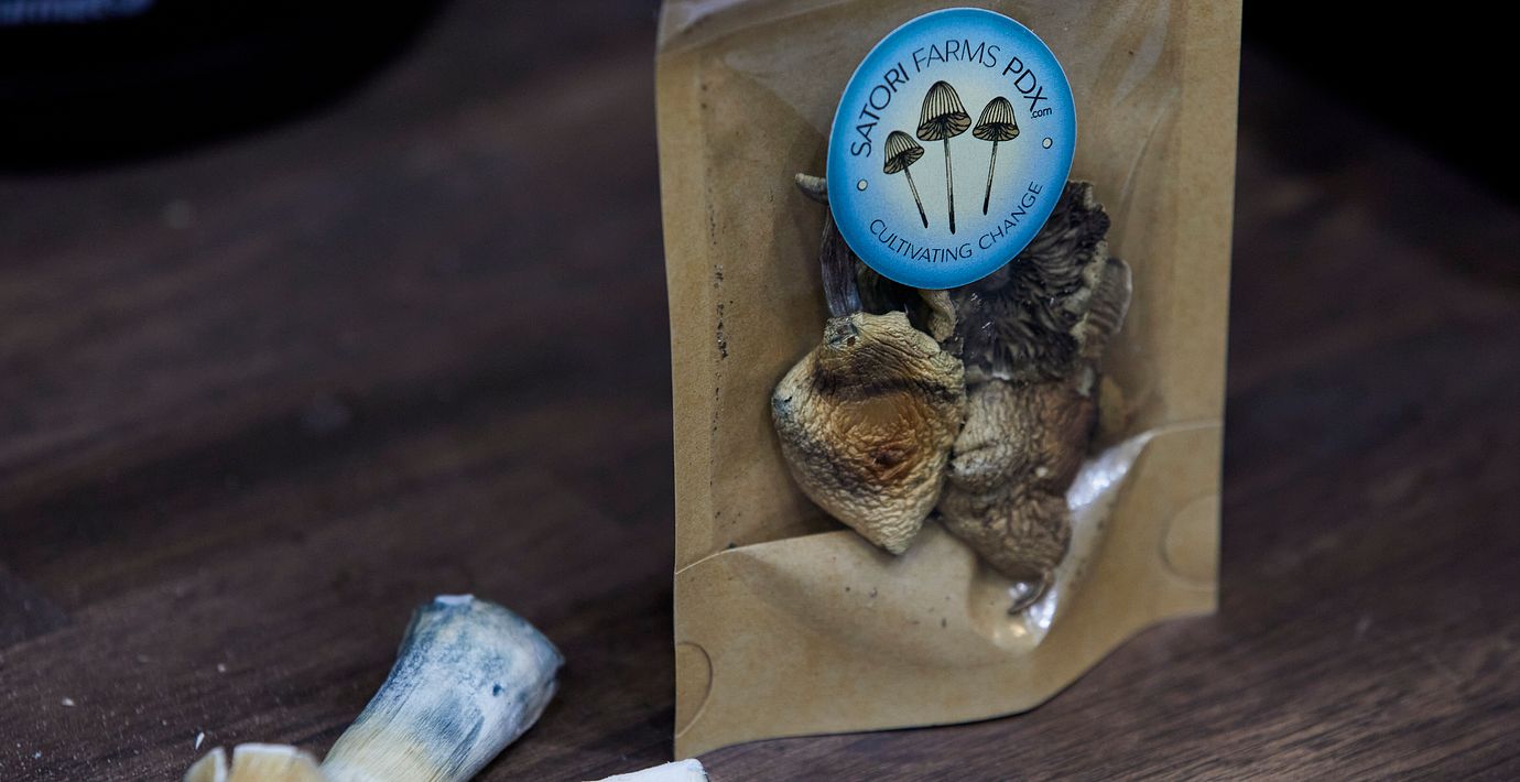 Svampar med psilocybin är tillåtet i flera länder.