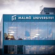 Malmö universitets logga. 