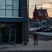 Midnattssolsbadet i Kiruna skulle ha kostat 360 miljoner kronor, enligt kommunens beräkningar. Det blev över en miljard till.