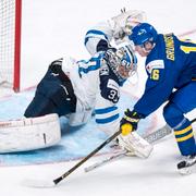 Sverige mötte Finland i junior-VM 29 december.