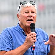 Lars Ohly (V).