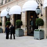 Ritz. 