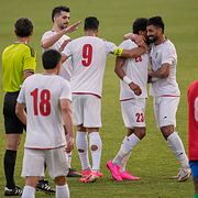 Irans landslag i en träningsmatch mot Gambia.