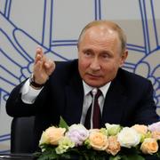 Putin i S:t Petersburg på fredagen.