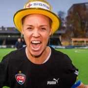 Caroline Seger firar SM-guldet.