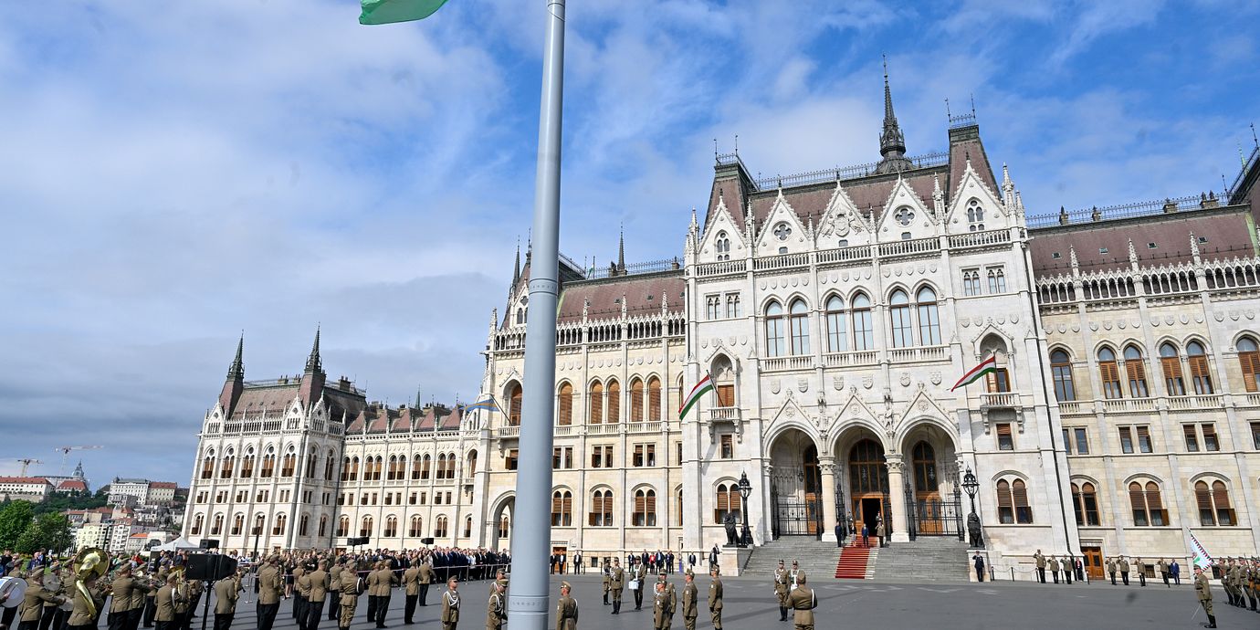 Parlamentet i Ungerns huvudstad Budapest.