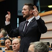 Slovakiske Milan Uhrík från partiet Republikansk rörelse som organiseras i ESN talar i EU-parlamentet den 12 november 2025.