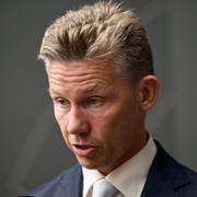 Sveriges försvarsminister Pål Jonson. 