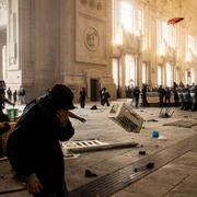 Sammanstötning mellan demonstranter och polis på centralstationen i Milano den 22 september 2025. 