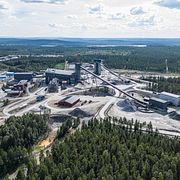 Flygbild över Bolidens gruva i Boliden.