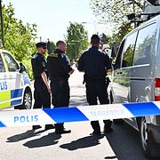 Polis på plats efter skjutningen.
