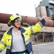 Matilda Hoffstedt, fabrikschef för Cementa i Slite på Gotland.