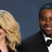  Kate McKinnon och Kenan Thompson under Emmygalan.