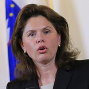 Alenka Bratusek
