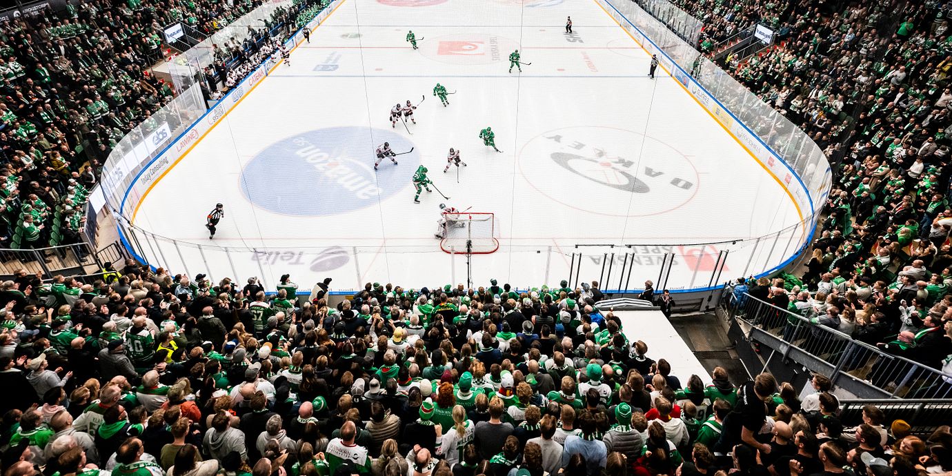 Räkna med många fullsatta hallar i morgondagens premiär.