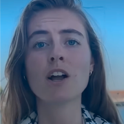 Emma Fourreau är den svensk-franska aktivisten som enligt organisationen omhändertagits av Israel. 