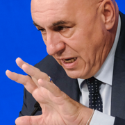 Thunbergs konvoj i slutet av augusti/Italiens försvarsminister Guido Crosetto..