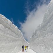 Tateyama Kurobe. En 50 minuter lång rutt genom Japans förtrollande alper. 