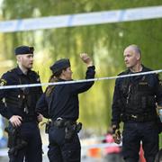 Polis på plats på tisdagseftermiddagen.