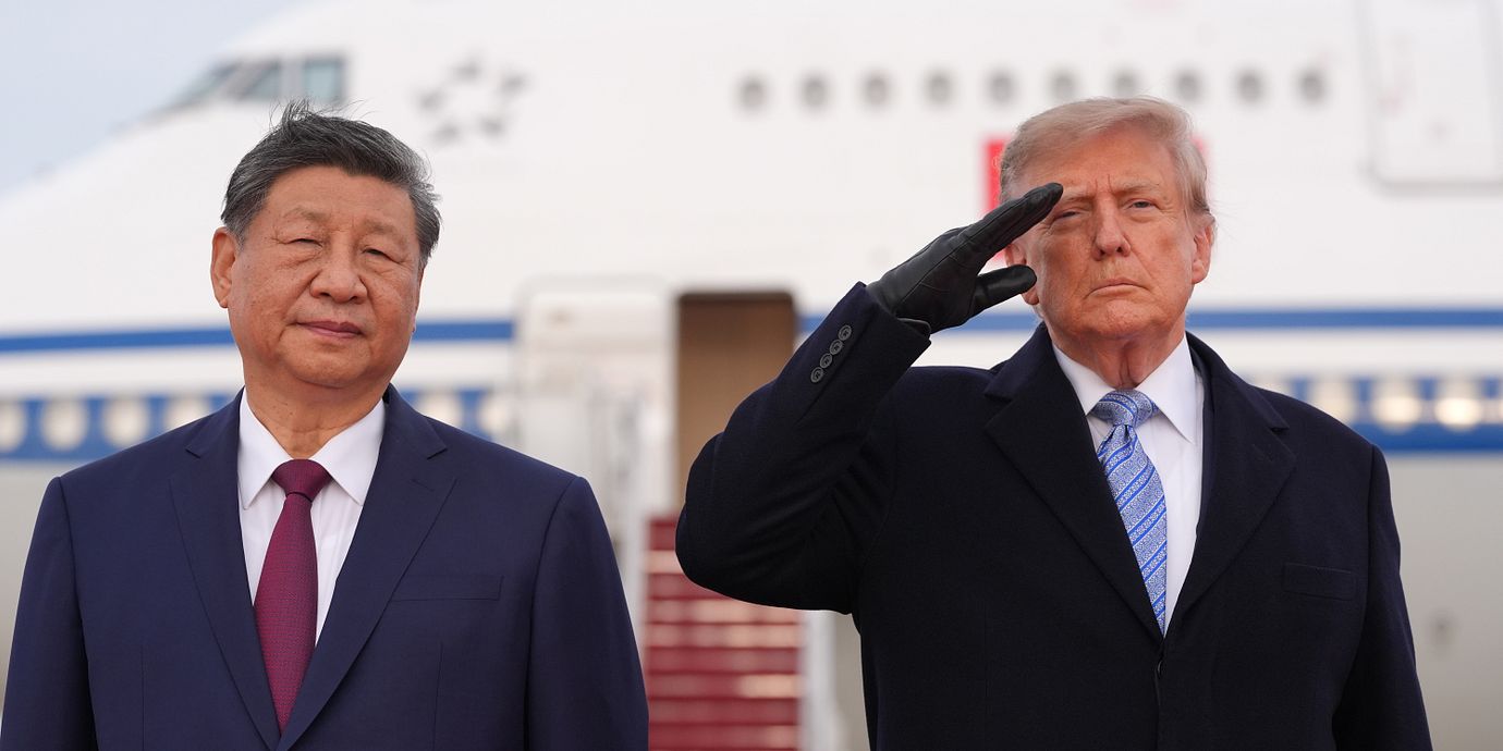 President Donald Trump tar emot Kinas president Xi Jinping på Joint Base Andrews.