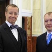Arkivbild: Eston Kohver tillsammans med president Toomas Hendrik Ilves