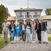 FR V Anders Wendin, Caroline Hjelt, Kicki Danielsson, Eric Saade, Sabina Ddumba, Uno Svenningson, Aino Jawo och Tomas Andersson Wij.