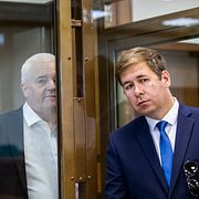 Frode Berg och hans försvarare Ilja Novikov.