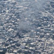 Rök stiger från Gaza på torsdagen. 