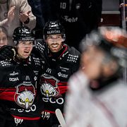 Malmö firar efter mål mot Örebro.