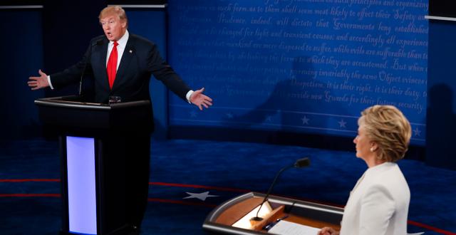 Donald Trump och Hillary Clinton i debatt/Arkivbild från 2016 Mark Ralston / Ap