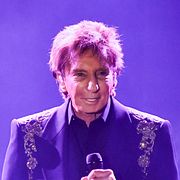 Barry Manilow framträder inför Grammy Awards i början av förra året.