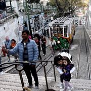 Den aktuella bergbanan har i många år varit en stor turistattraktion i Lissabon.