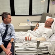 Till vänster visas hur al-Ahmed övermannar en av skyttarna / till höger är från New South Wales premiärminister Chris Minns Instagram, när Minns besöker al-Ahmed på sjukhuset.